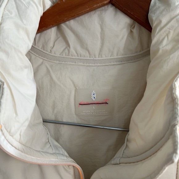 Free People Pippa Packable Puffer Jacket Size L NWT $198  Cream - Picture 6 of 16
